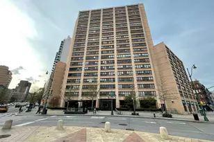 301 W 110th St, New York, NY 10026 - Photo 2