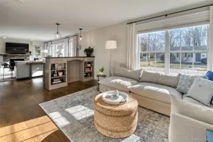 55 Brown St, Greenport, NY 11944 - Photo 4