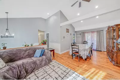 299 Seminole Street, Ronkonkoma, NY 11779 - Photo 6