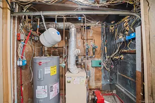 299 Seminole St, Ronkonkoma, NY 11779 - Photo 28