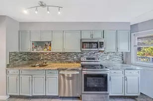 299 Seminole St, Ronkonkoma, NY 11779 - Photo 10