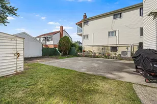 27-11 Deerfield Rd, Far Rockaway, NY 11691 - Photo 42