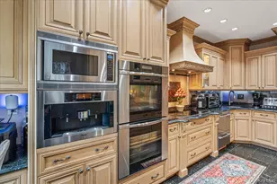 264-47 Grand Central Pkwy, Flushing, NY 11362 - Photo 10