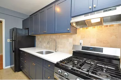 796 Bronx River Road #B67, Bronxville, NY 10708 - Photo 10