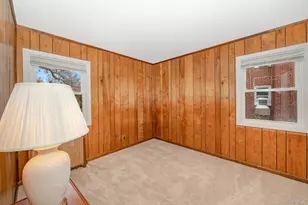 2 Parkview Pl, Elmont, NY 11003 - Photo 14