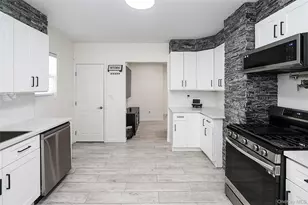 267 N Wellwood Ave, Lindenhurst, NY 11757 - Photo 14