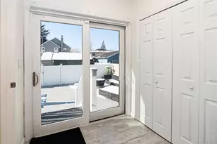 267 N Wellwood Ave, Lindenhurst, NY 11757 - Photo 16