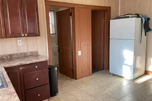 76 Lawrence Ave, New Windsor, NY 12553 - Photo 2