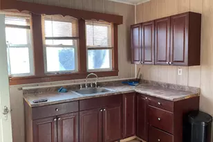 76 Lawrence Ave, New Windsor, NY 12553 - Photo 4