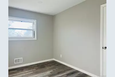 125 Liberty Avenue, Selden, NY 11784 - Photo 14