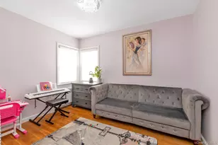 1815 Schermerhorn St, Merrick, NY 11566 - Photo 12