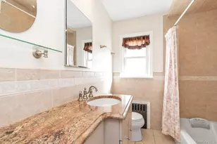 1815 Schermerhorn St, Merrick, NY 11566 - Photo 10