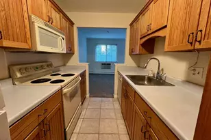 9 Loudon Dr, Fishkill, NY 12524 - Photo 4