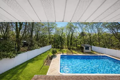 32 Sterling Drive, Lake Grove, NY 11755 - Photo 4