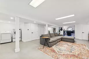 139 Gibson Blvd, Valley Stream, NY 11581 - Photo 20