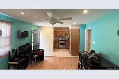 82-34 Langdale Street #142A, Floral Park, NY 11040 - Photo 6