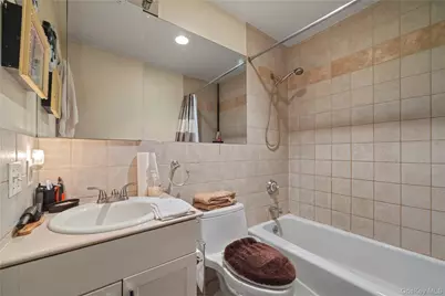 1600 Parkview Avenue #7C, Bronx, NY 10461 - Photo 8