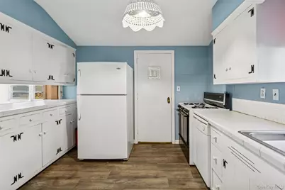 122 Broome Avenue, Atlantic Beach, NY 11509 - Photo 12