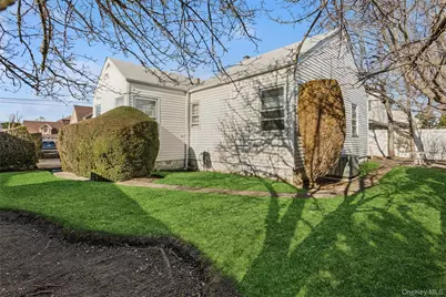 122 Broome Avenue, Atlantic Beach, NY 11509 - Photo 18