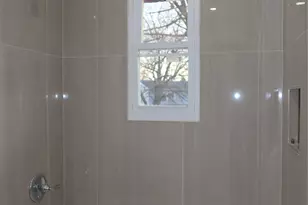 528 Canary Pl, North Babylon, NY 11703 - Photo 10