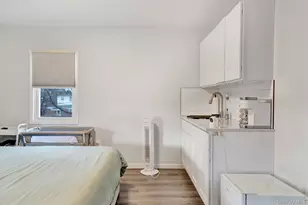 37 9th St, Hicksville, NY 11801 - Photo 20