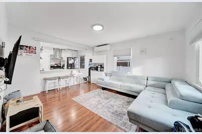 37 9th Street, Hicksville, NY 11801 - Photo 8