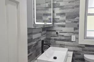 32-28 Utopia Pkwy, Flushing, NY 11358 - Photo 14