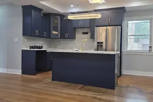 32-28 Utopia Pkwy, Flushing, NY 11358 - Photo 4