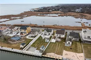 20 Namkee Ln, Blue Point, NY 11715 - Photo 6