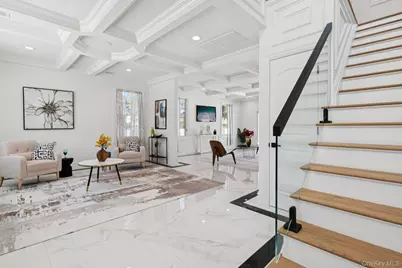 52 Cortland Avenue, Hicksville, NY 11801 - Photo 4