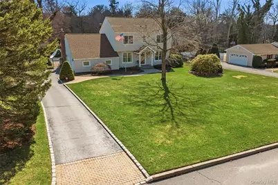 12 Fairway Drive, Middle Island, NY 11953 - Photo 2