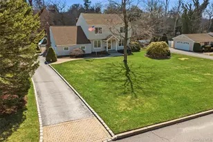 12 Fairway Dr, Middle Island, NY 11953 - Photo 2