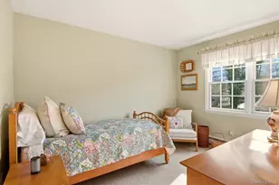 12 Fairway Dr, Middle Island, NY 11953 - Photo 24