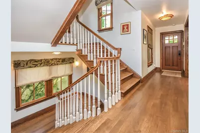 290 8th Avenue, Sea Cliff, NY 11579 - Photo 18