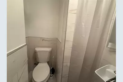 16807 144th Drive, Springfield Gardens, NY 11434 - Photo 32