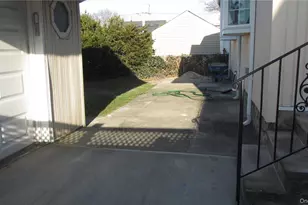 367 Columbus Pkwy, East Williston, NY 11501 - Photo 20