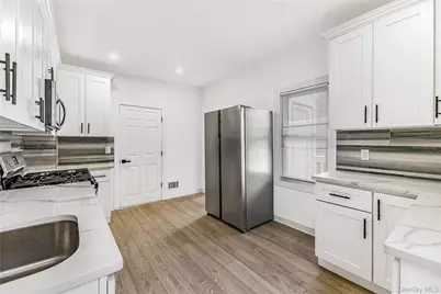 184 Hillside Avenue, Mount Vernon, NY 10553 - Photo 8