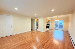 35 N 16th St, Wheatley Heights, NY 11798 - Photo 2