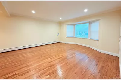 35 N 16th Street #First Floor, Wheatley Heights, NY 11798 - Photo 6