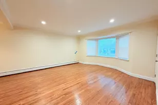 35 N 16th St, Wheatley Heights, NY 11798 - Photo 6