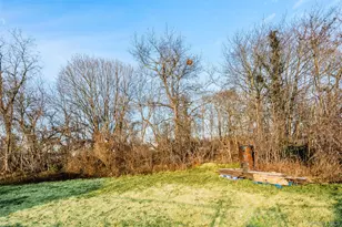 1191 E 3rd Ave, Bay Shore, NY 11706 - Photo 26