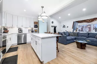 312 W 20th Street, Deer Park, NY 11729 - Photo 6