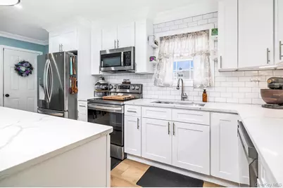 312 W 20th Street, Deer Park, NY 11729 - Photo 34