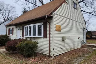 33 Parkway Blvd, Wyandanch, NY 11798 - Photo 4