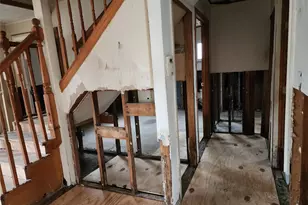 33 Parkway Blvd, Wyandanch, NY 11798 - Photo 14