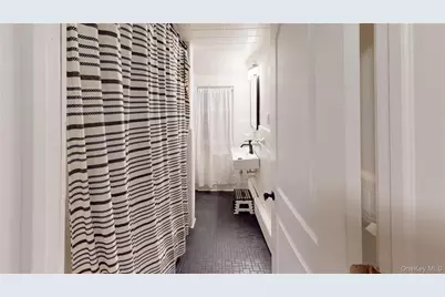 114 Castle Heights Avenue, Nyack, NY 10960 - Photo 14