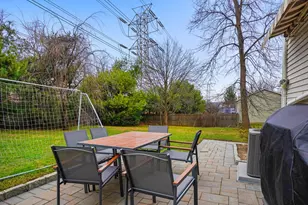 38 Kathwood Rd, White Plains, NY 10607 - Photo 40