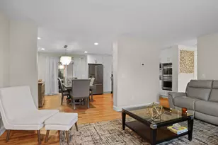 38 Kathwood Rd, White Plains, NY 10607 - Photo 8