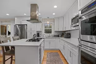 38 Kathwood Rd, White Plains, NY 10607 - Photo 16