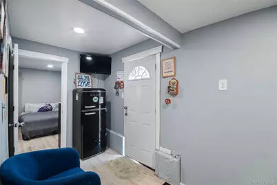 505 Madison Avenue, Brentwood, NY 11717 - Photo 22